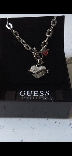guess necklace & bracelet