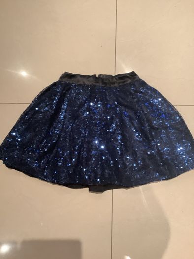Girls sequinned skirt age 9/10