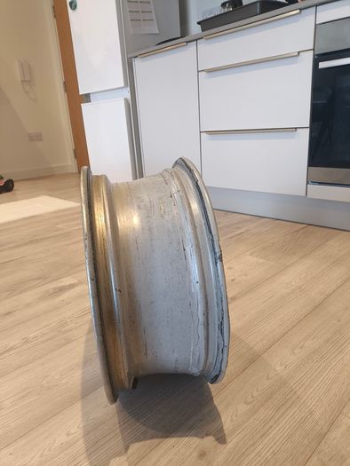 Genuine 16 inches Renault Fluence Alloy Wheel (6.5J x 16 ET47) - single wheel - Used - As-Is