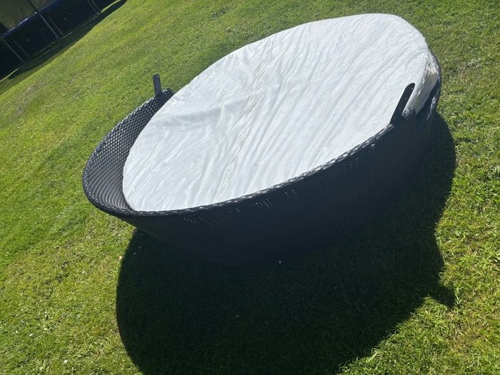 Free Outdoor Daybed