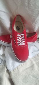 Clasdic Red & White  Mens Vans Trainers