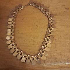 Costume jewellery- necklace