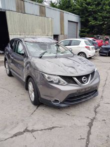 Breaking nissan qashqai 2015 1.5dci