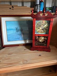 clock with picture