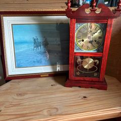 clock with picture