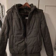 Jacket .. Quilted from Jack and Jones .. Colour: Black  .. Size: Medium .. Price Drop