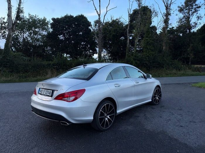 142 Mercedes Cla 220D