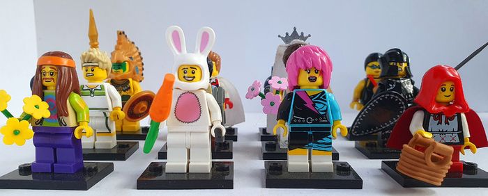 Lego Collectible Minifigures Series 7 (2012) 100% Complete