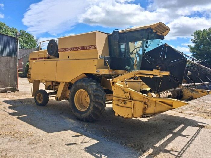 New holland TX 32