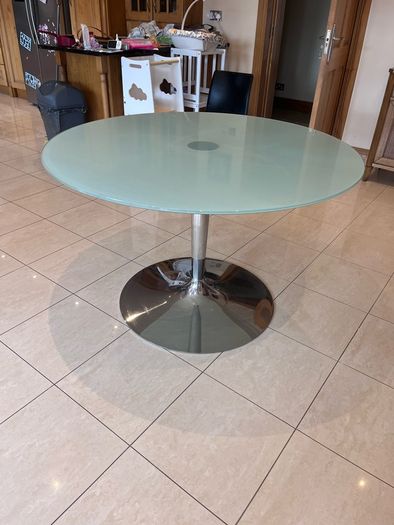 glass table and chairs