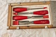 footprint made in England chisels