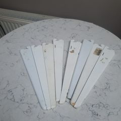 Set of 8 Sparring White Brackets 27cms for Shelf System