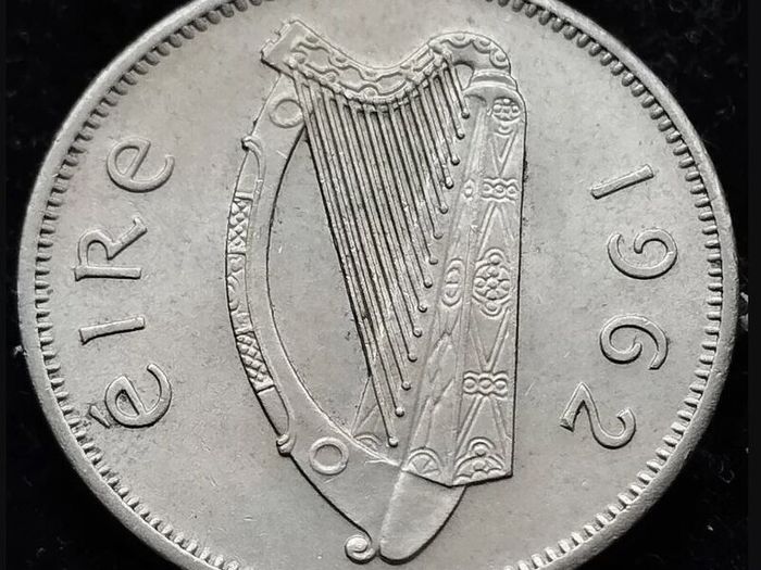 [#712] - Ireland 1962 | Irish 6p | Six Pence | Wolfhound | KM.13a | High Grade