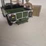 Britains deetail land rover & ww2 soldiers Image 4
