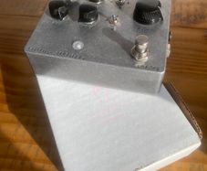 Fairfield Circuitry Meet Maud Analogue Delay Pedal