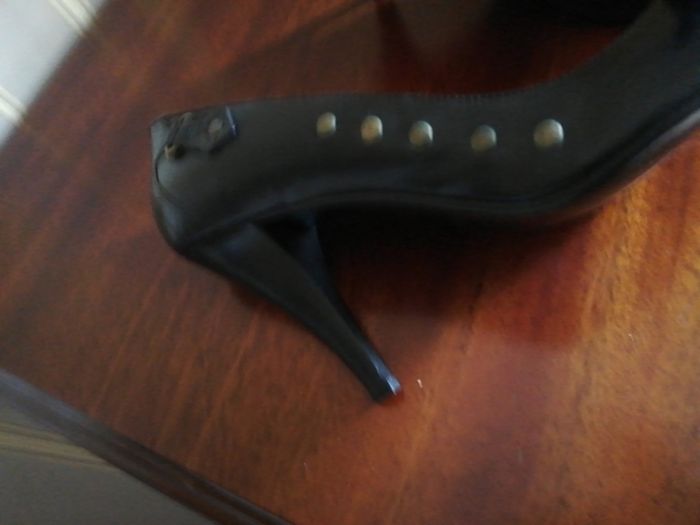 Ladies Shoes. Reduced To Clear.