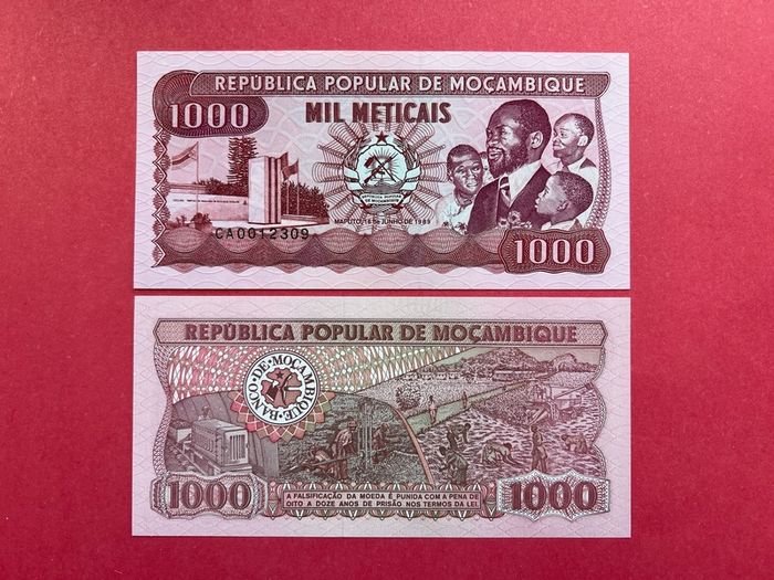 Mozambique  1,000 Meticais  1989    ( Uncirculated )