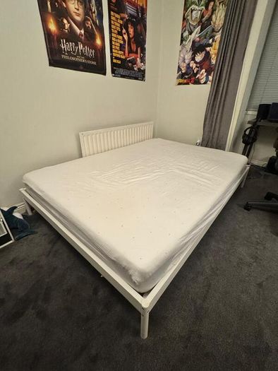 Double bed frame
