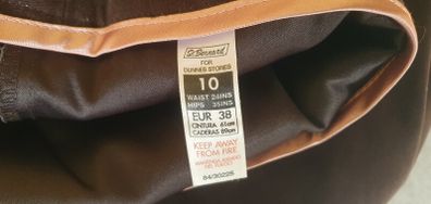Size 10 - As New - A Beautiful Chocolate Skirt - Soft Fabric - Back Pleat & Hidden Zip - #