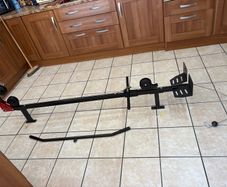 Gym Cabke Machine, Wall Mounted With Upper And Lower Cable With Pull Down Lat Handle!!