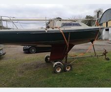 sailing boat for sale