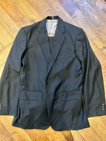 Navy men's suit with silk lining