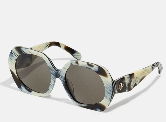 Indulge in the ultimate luxury with these spectacular Tory Burch
