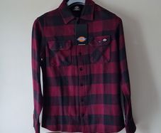 Dickies new sacremento shirt Size medium Pit to pit 21" Burgundy/black check cotton Brand new with tags