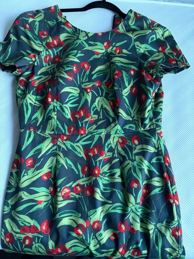 Gorgeous flattering pencil LK.Bennett dress uk8