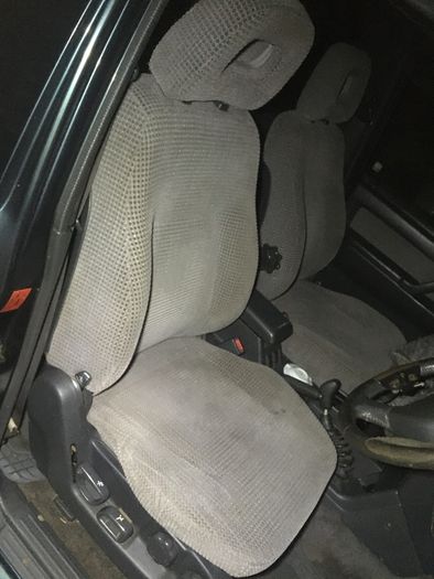 MK2 Mitsubishi Pajero Front and Rear Seats SWB