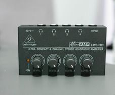 Behringer Ha400