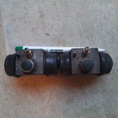 2.Rover P6 Wheel Cylinders.