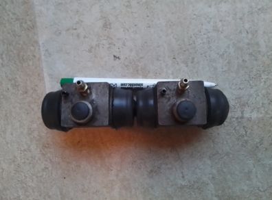 2.Rover P6 Wheel Cylinders.