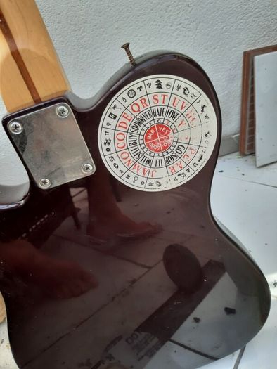 electric guitar