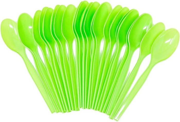 Kids/Boys Party Paper Plates, Napkins and Plastic Cutlery 16 person set