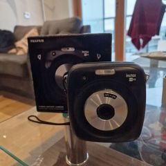 Instax Square SQ 10 Poloroid + Digital Camera