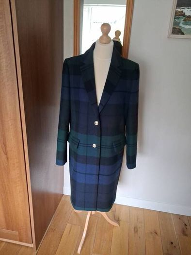 Stunning Wool Coat by Tommy Hilfiger 12
