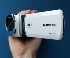 Samsung HMX-F90 HD Video Camera Camcorder