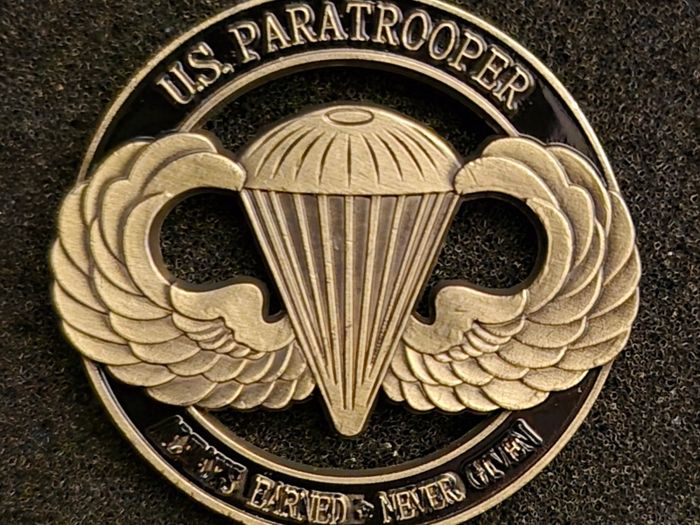UNITED STATES, military challenge/ commerative coins.