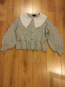 Gorgeous Ladies Cardigan with embroidered collar Size 8 Brand New