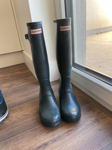 Hunter tall wellingtons Size 4