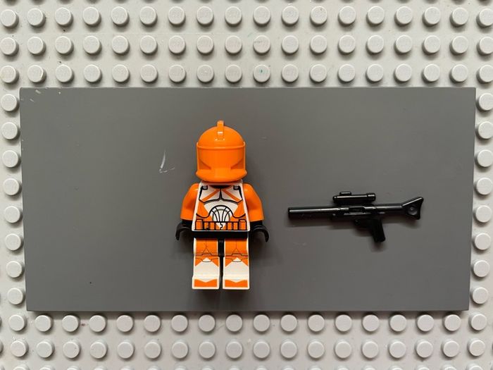 lego Star Wars sw0299 MISSPRINT Clone Bomb Squad Trooper (Phase 1) minifigure- Large Eyes