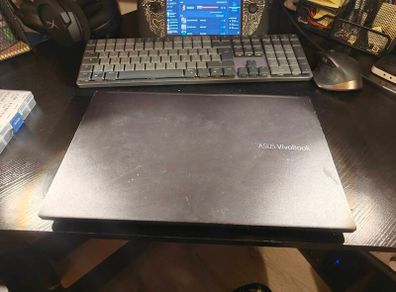 ASUS VivoBook