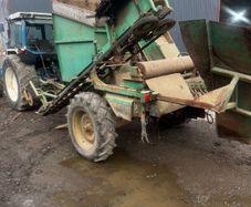 Beet harvester