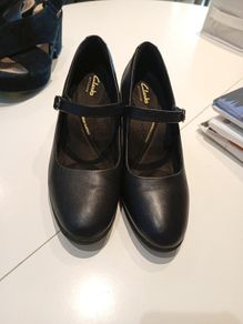 Clarke's Artisan shoes 6.5