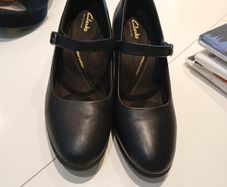 Clarke's Artisan shoes 6.5