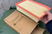 Air filter for vehicles with 1.8TSI 132kW, 2.0TSI 132kW/140kW/162kW/169kW/180kW/200kW/206kW, 1.6TDI 66kW/77kW/85kW/88kW, 2.0TDI 110kW/135kW/140kW engines.