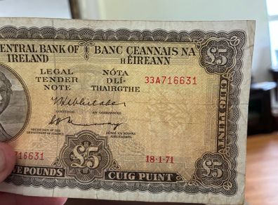 Lady Lavery 5 Pounds 1971 Fine