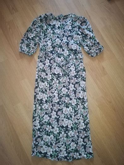 Floral V neck dress