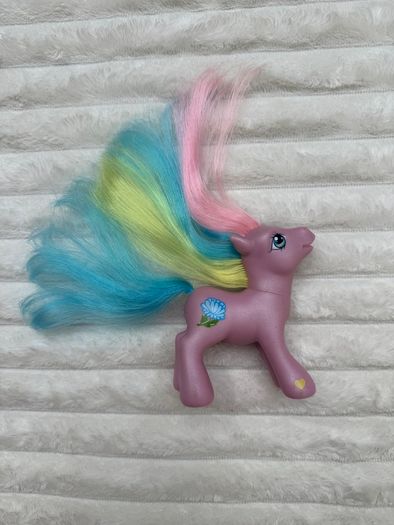 My Little Pony G3 Birthday Pony November Chrysanthemum Used Please see pictures